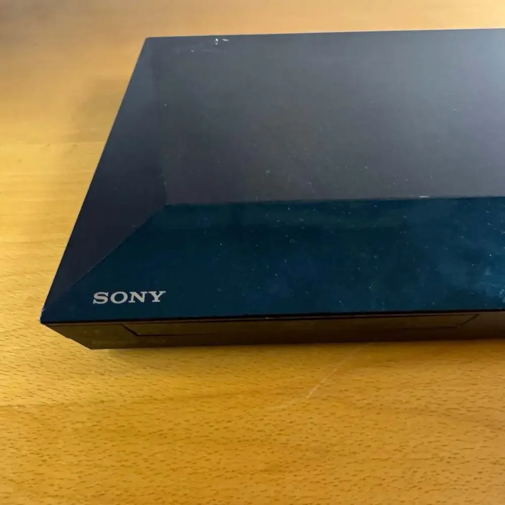 Sony BDV-E2100 5.1 Channel Blu-ray Disc Home Theater System Receiver